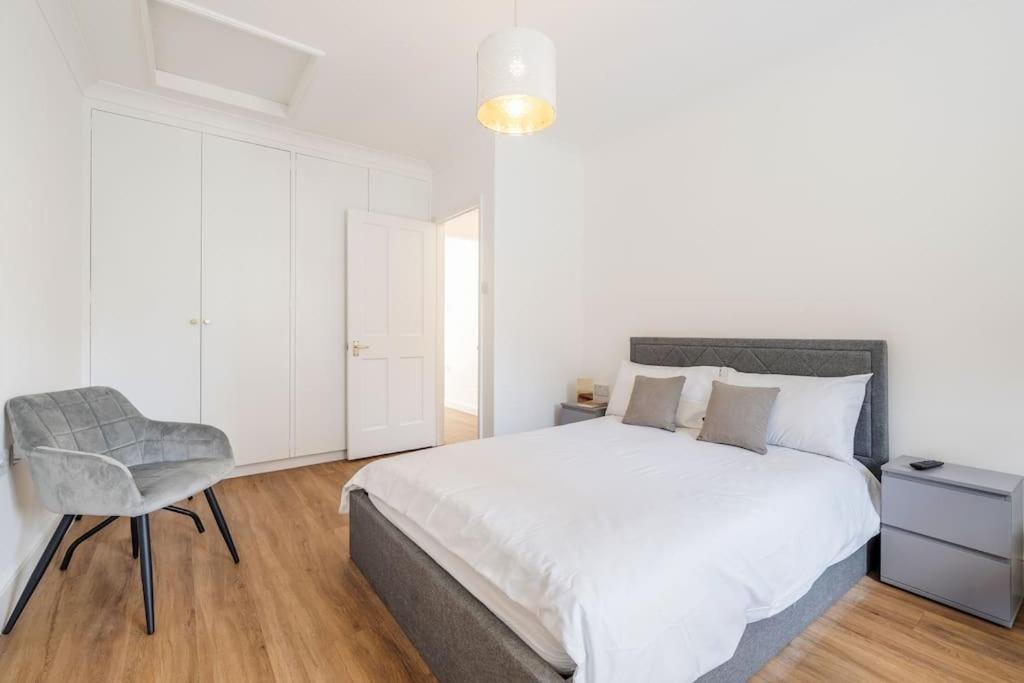 Villa House 10 Mins To Tower Bridge Hot Tub & Parking London Exterior foto